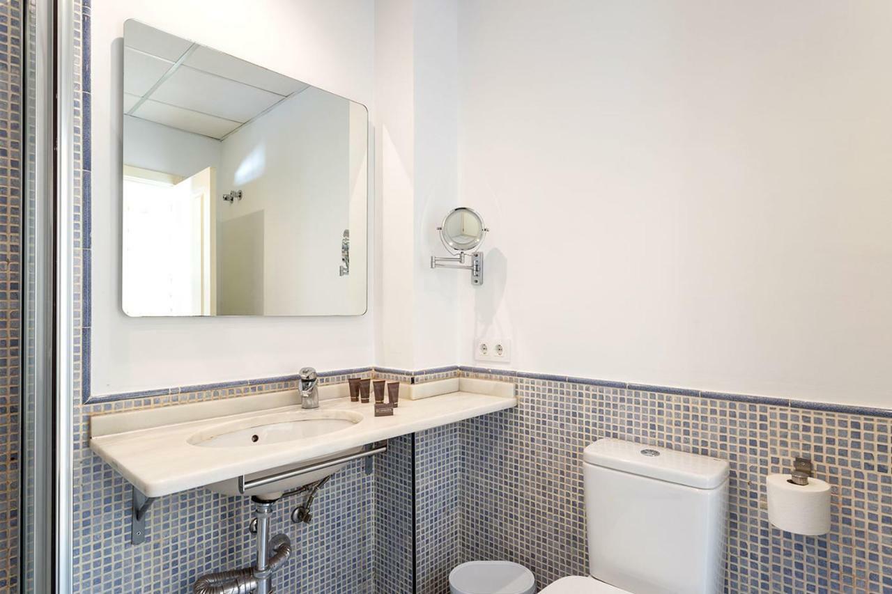 Genteel Home Francos Sevilla Bagian luar foto