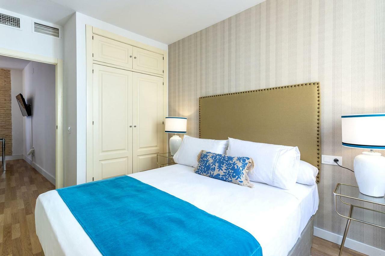 Genteel Home Francos Sevilla Bagian luar foto